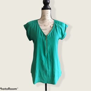 Express green top